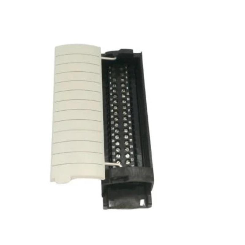 Schneider 140AIO33000 Intrinsically Safe Analog Output Module Trusted supplier