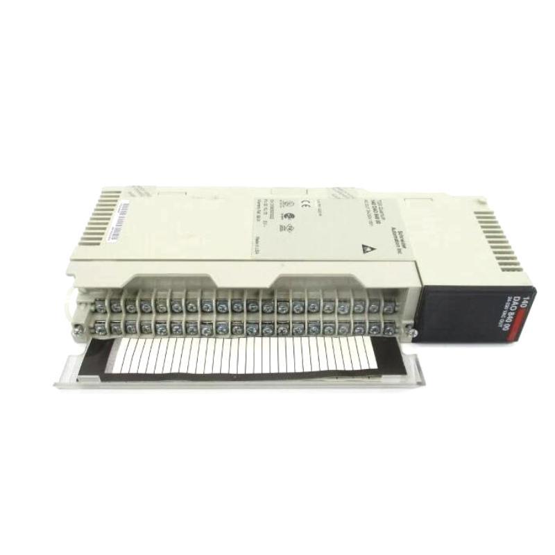 Schneider 140DAO84000 Discrete Outpu