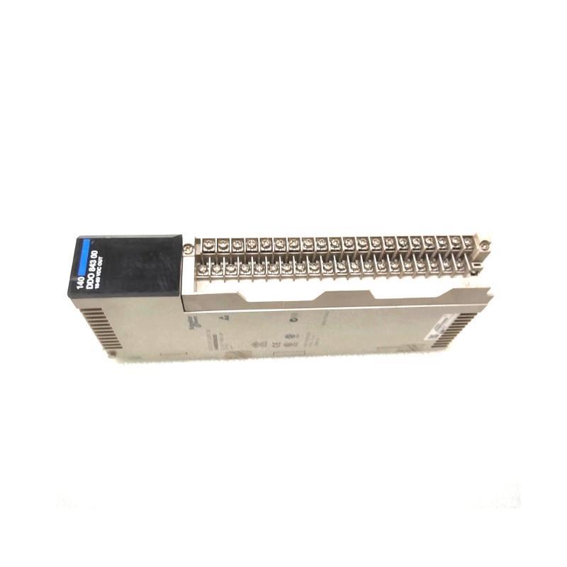 Schneider 140DDO84300C Discrete Output Module 30-Day Returns！