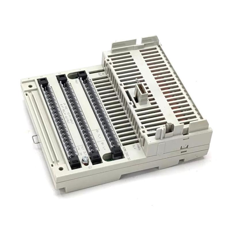 Schneider 170ADM39030 Discrete I/O Module 100% New