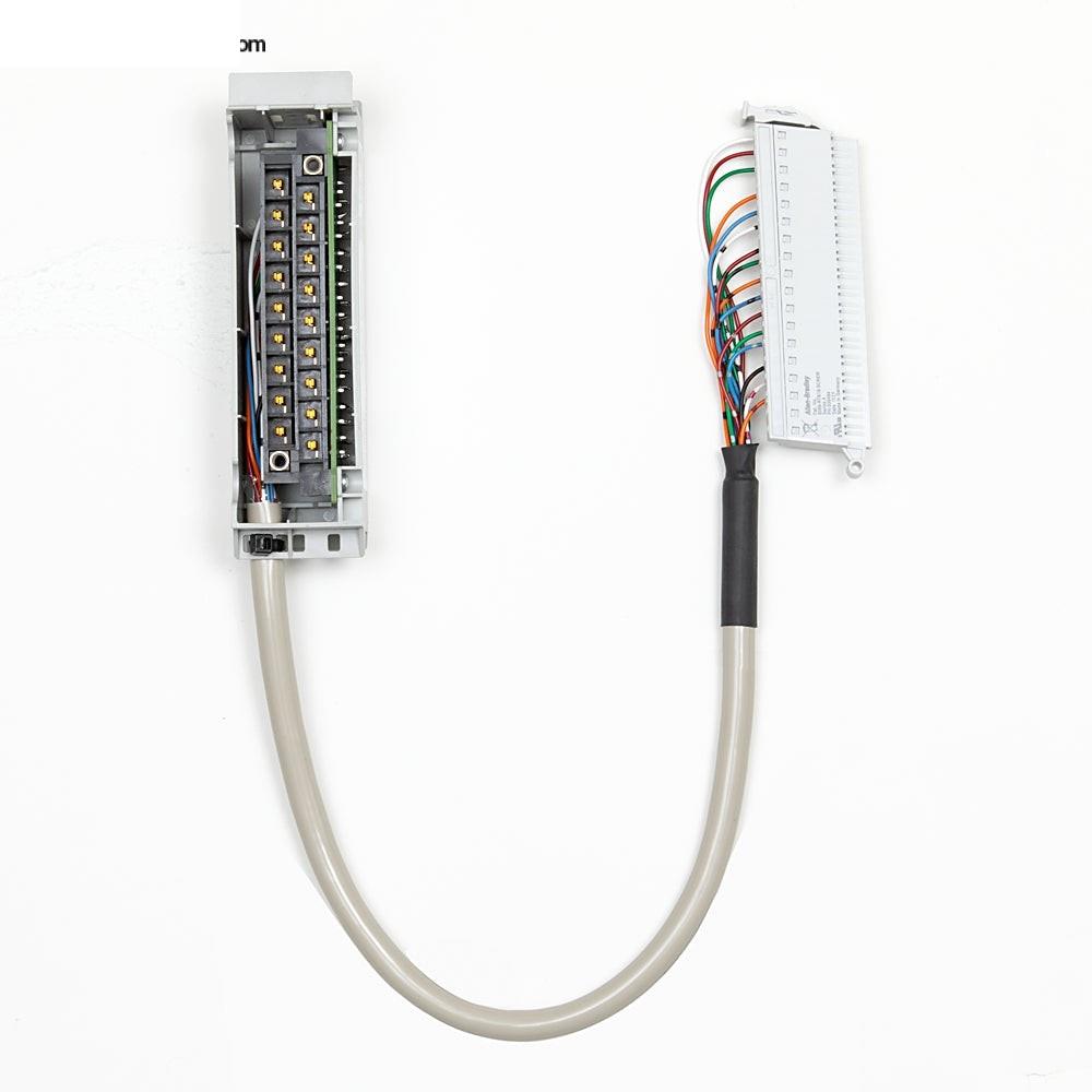 Allen Bradley 1492-CM1746-M03