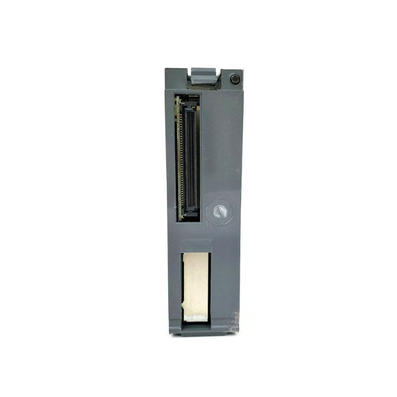 Honeywell 2MLF-DC8A 8-channel Voltage Output Module Original