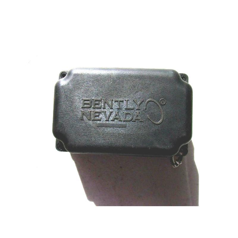 Bently Nevada 31000-16-10-00-050-03-02 Proximity Probe Housing Original