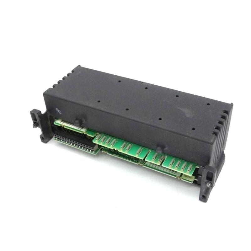 GE IC660BBD100 Genius 8-Circuit Grouped I/O Block Fast Shipping!