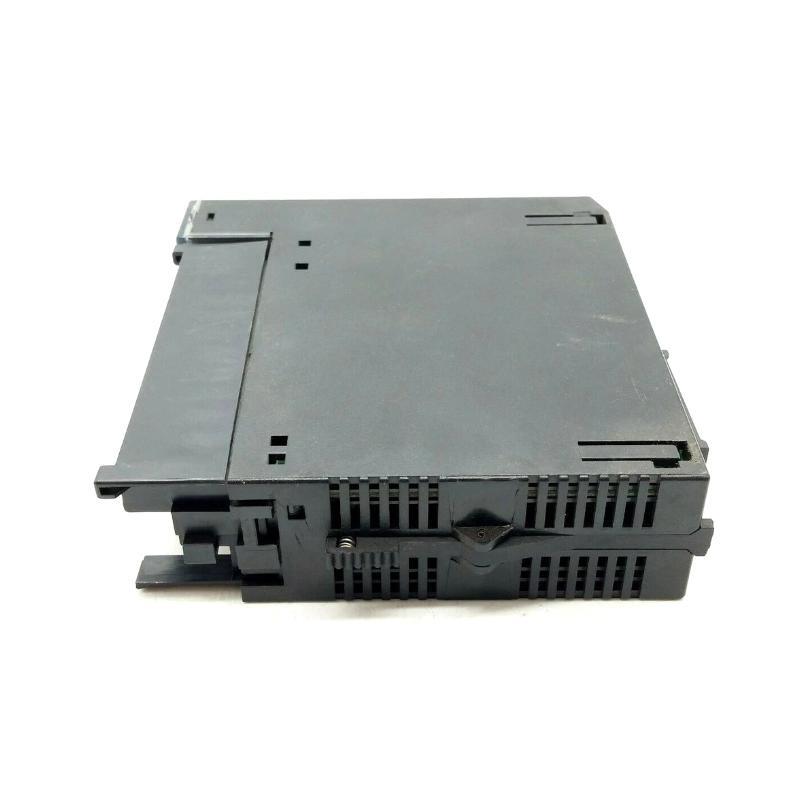 GE IC693MDL742 Series 90-30 DC Voltage Output Module Original