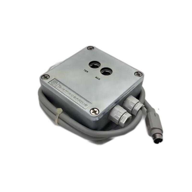 Schneider TSXPACC01 Terminal Port Junction Box 30-Day Returns！